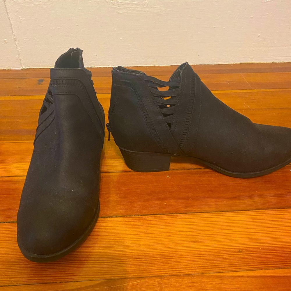 Black ankle boot.